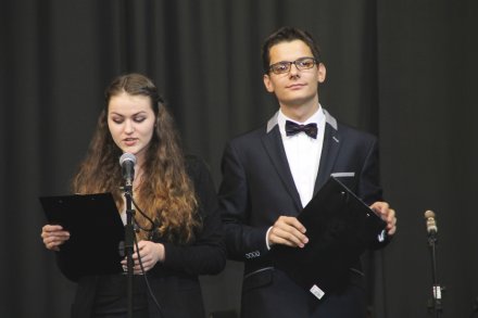 Uczniowie Społecznego Ogniska Muzycznego: Edyta Mojeścik i Zenon Zembol